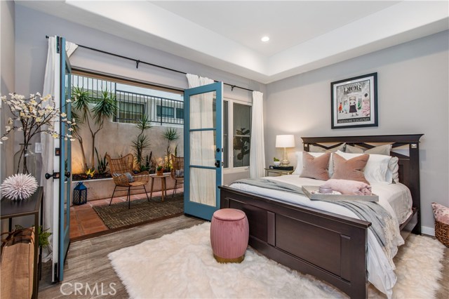 2211 Bayview Drive, Manhattan Beach, California 90266, 4 Bedrooms Bedrooms, ,2 BathroomsBathrooms,Residential,Sold,Bayview,SB20100686