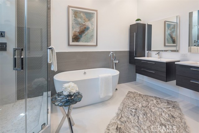 2415 Rockefeller Lane, Redondo Beach, California 90278, 4 Bedrooms Bedrooms, ,4 BathroomsBathrooms,Residential,Sold,Rockefeller,PV18200418