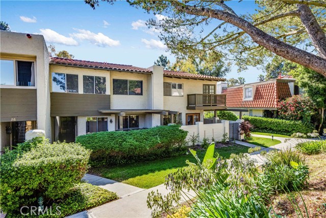 24 Sycamore Lane, Rolling Hills Estates, California 90274, 2 Bedrooms Bedrooms, ,3 BathroomsBathrooms,Residential,Sold,Sycamore,PV19180483