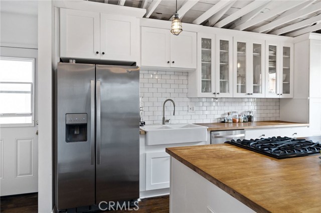 1708 Spreckels Lane, Redondo Beach, California 90278, 3 Bedrooms Bedrooms, ,2 BathroomsBathrooms,Residential,Sold,Spreckels,SB20220711