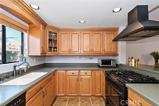 1908 Grant Avenue, Redondo Beach, California 90278, 2 Bedrooms Bedrooms, ,2 BathroomsBathrooms,Residential,Sold,Grant,SB21016851