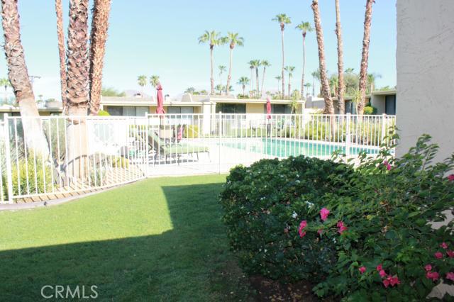 Detail Gallery Image 17 of 26 For 46374 Highway 74, Palm Desert,  CA 92260 - 2 Beds | 2 Baths