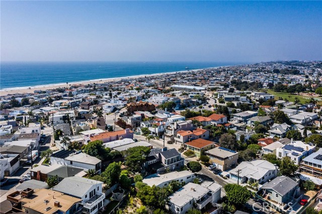 516 24th Street, Hermosa Beach, California 90254, 2 Bedrooms Bedrooms, ,1 BathroomBathrooms,Residential,Sold,24th,SB20201077