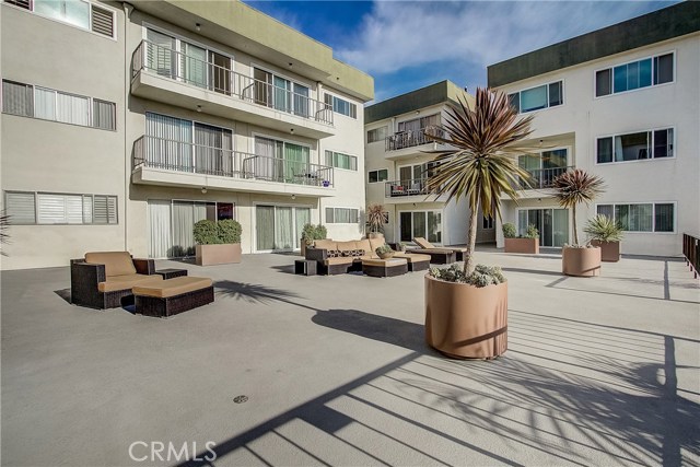 1600 Ardmore Avenue, Hermosa Beach, California 90254, 2 Bedrooms Bedrooms, ,2 BathroomsBathrooms,Residential,Sold,Ardmore,SB19229099