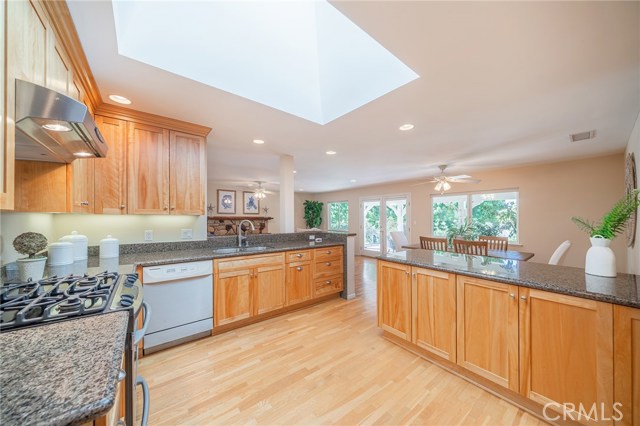 5 Santa Bella Road, Rolling Hills Estates, California 90274, 3 Bedrooms Bedrooms, ,3 BathroomsBathrooms,Residential,Sold,Santa Bella,SB20165758