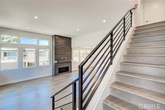 1809 Green Lane, Redondo Beach, California 90278, 5 Bedrooms Bedrooms, ,5 BathroomsBathrooms,Residential,Sold,Green,PV19214321