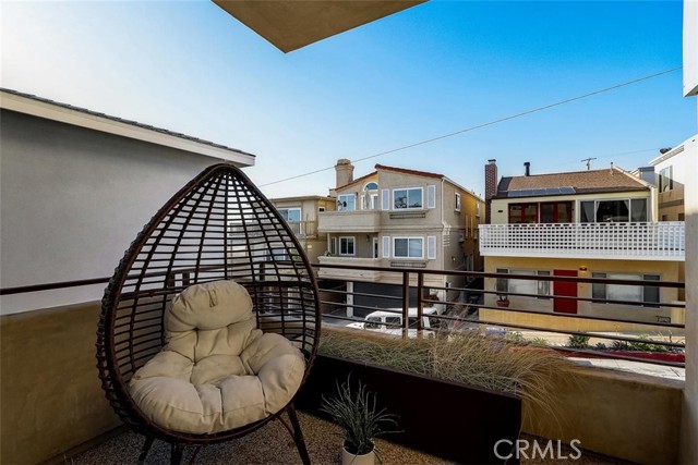 200 38th Street, Manhattan Beach, California 90266, 3 Bedrooms Bedrooms, ,4 BathroomsBathrooms,Residential,Sold,38th,PW21027936