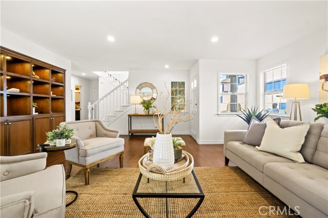 1912 Pullman Lane, Redondo Beach, California 90278, 4 Bedrooms Bedrooms, ,3 BathroomsBathrooms,Residential,Sold,Pullman,SB20135946