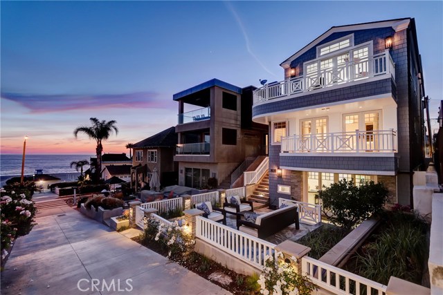 Photo of 125 8th Street, Manhattan Beach, CA 90266