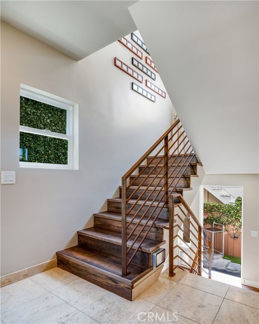 228 33rd Street, Manhattan Beach, California 90266, 3 Bedrooms Bedrooms, ,1 BathroomBathrooms,Residential,Sold,33rd,SB19198538