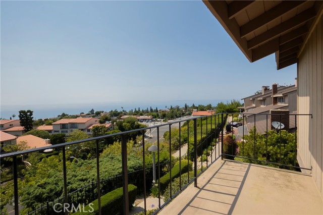 28111 Ridgepoint Court, Rancho Palos Verdes, California 90275, 3 Bedrooms Bedrooms, ,1 BathroomBathrooms,Residential,Sold,Ridgepoint,SB21136275
