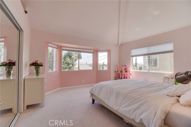 1932 Graham Avenue, Redondo Beach, California 90278, 4 Bedrooms Bedrooms, ,2 BathroomsBathrooms,Residential,Sold,Graham,SB18127295