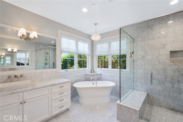 2201 Oak Avenue, Manhattan Beach, California 90266, 5 Bedrooms Bedrooms, ,5 BathroomsBathrooms,Residential,Sold,Oak,SB21126530