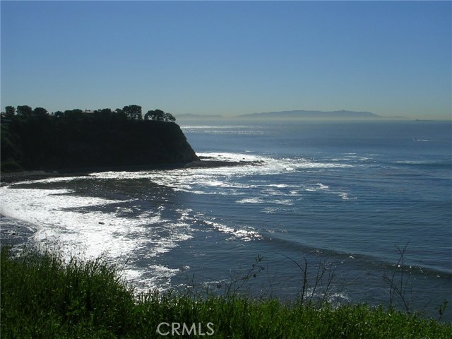 Lunada Bay with Catalina view 3 blocks away