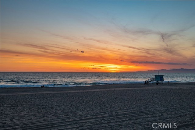 3904 Ocean Drive, Manhattan Beach, California 90266, 4 Bedrooms Bedrooms, ,3 BathroomsBathrooms,Residential,Sold,Ocean,SB19098317