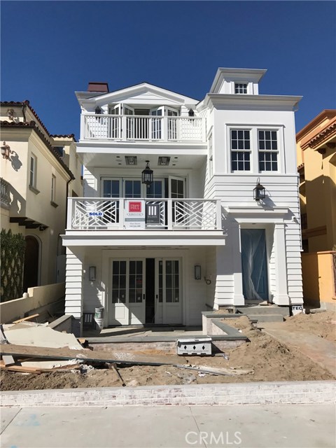 325 6th Street, Manhattan Beach, California 90266, 4 Bedrooms Bedrooms, ,3 BathroomsBathrooms,Residential,Sold,6th,SB17041881