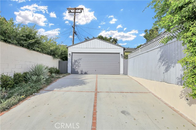 1151 Meadows Avenue, Manhattan Beach, California 90266, 4 Bedrooms Bedrooms, ,3 BathroomsBathrooms,Residential,Sold,Meadows,OC21050885