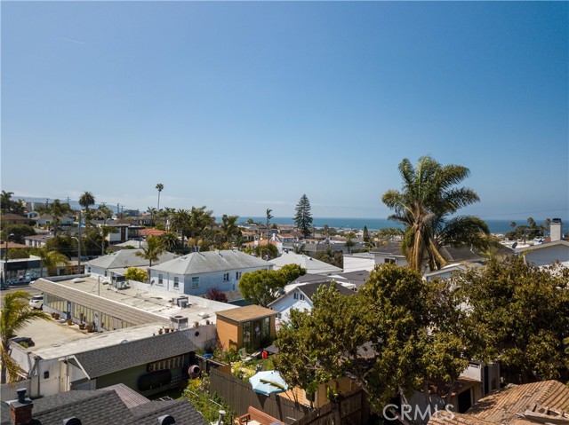 Potential for an ocean view from a rooftop deck.