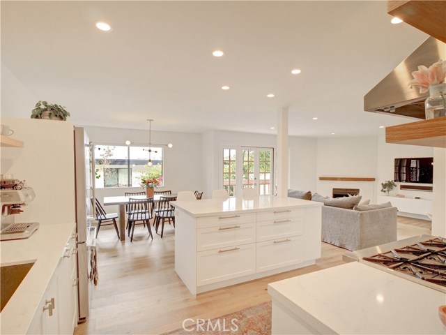 1920 Voorhees Avenue, Redondo Beach, California 90278, 3 Bedrooms Bedrooms, ,3 BathroomsBathrooms,Residential,Sold,Voorhees,SB20104389