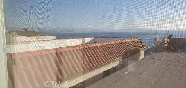 Lower Unit Ocean Views