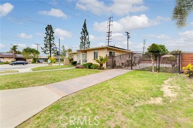10202 Newville Avenue,Downey,CA 90241, USA
