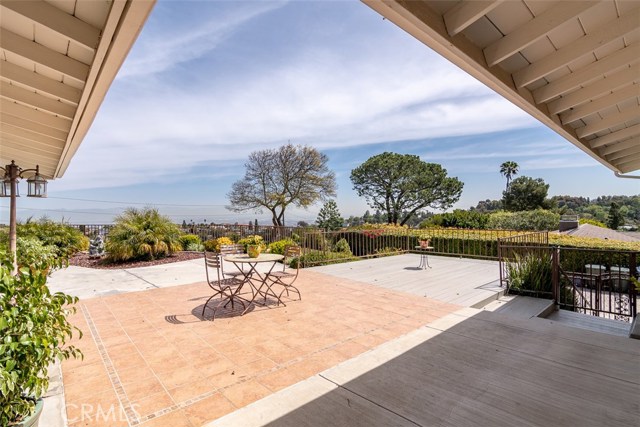 5405 Middlecrest Road, Rancho Palos Verdes, California 90275, 4 Bedrooms Bedrooms, ,3 BathroomsBathrooms,Residential,Sold,Middlecrest,PV18080454
