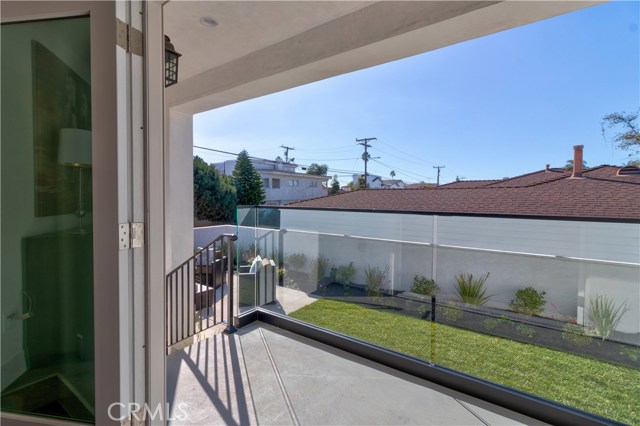 1401 Corona Street, Hermosa Beach, California 90254, 4 Bedrooms Bedrooms, ,3 BathroomsBathrooms,Residential,Sold,Corona,SB20015755