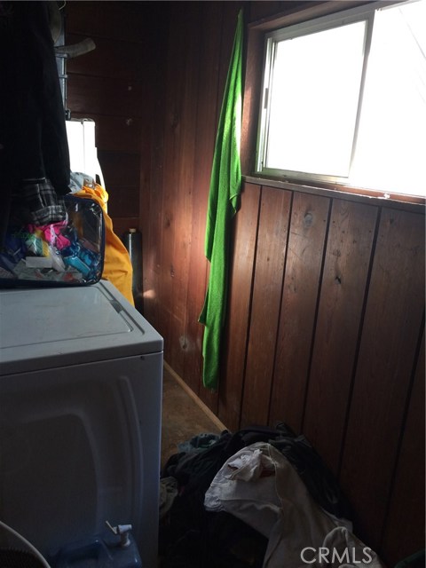 Upper Unit Laundry