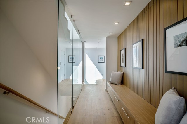 131 2nd Street, Hermosa Beach, California 90254, 4 Bedrooms Bedrooms, ,4 BathroomsBathrooms,Residential,Sold,2nd,SB19073645