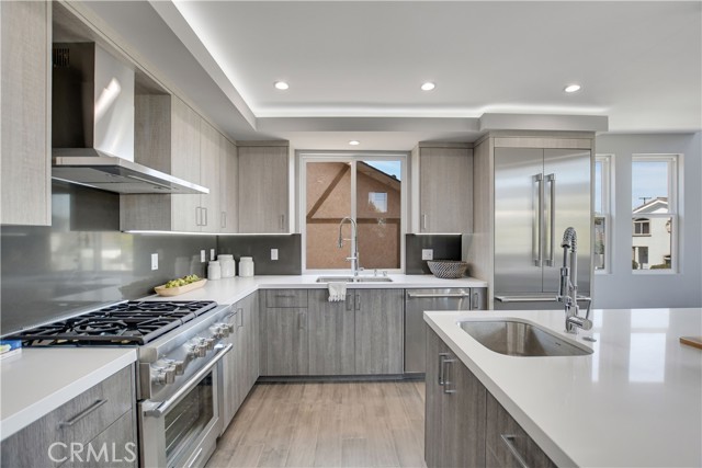 KITCHEN WITH LED LIGHTING