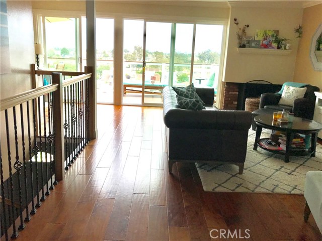 420 Prospect Avenue, Redondo Beach, California 90277, 4 Bedrooms Bedrooms, ,1 BathroomBathrooms,Residential,Sold,Prospect,RS17174956