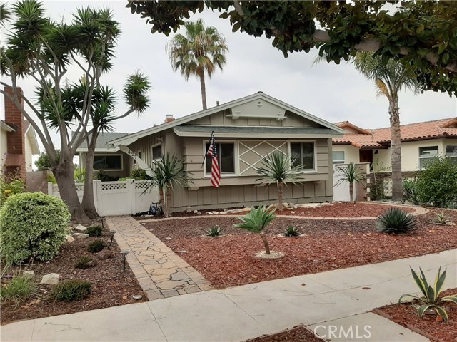 427 Paulina Ave, Redondo Beach, California 90277, 3 Bedrooms Bedrooms, ,1 BathroomBathrooms,Residential,Sold,Paulina Ave,SB20187373