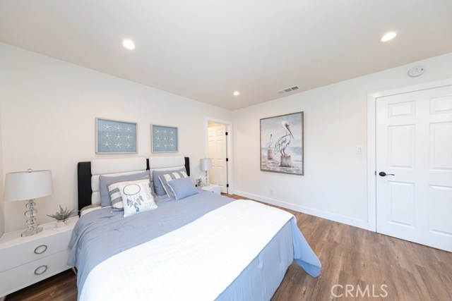 5 Bed Home for Sale in Los Angeles, California