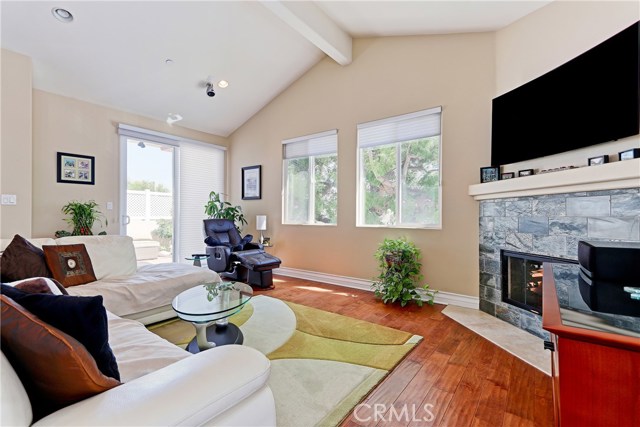 2111 Mathews Avenue, Redondo Beach, California 90278, 3 Bedrooms Bedrooms, ,2 BathroomsBathrooms,Residential,Sold,Mathews,SB17206417