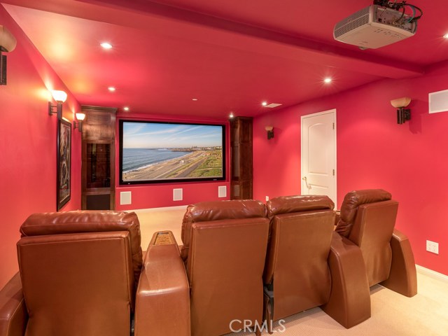 314 Avenue D, Redondo Beach, California 90277, 5 Bedrooms Bedrooms, ,5 BathroomsBathrooms,Residential,Sold,Avenue D,SB20083856