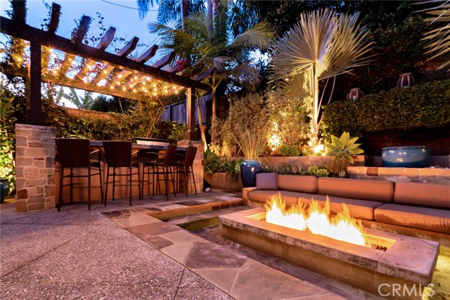 591 26th Street, Manhattan Beach, California 90266, 5 Bedrooms Bedrooms, ,3 BathroomsBathrooms,Residential,Sold,26th,SB20016048