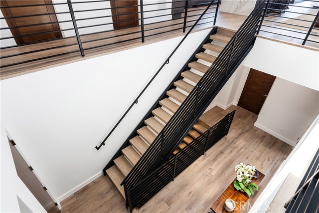 465 36th Place, Manhattan Beach, California 90266, 5 Bedrooms Bedrooms, ,6 BathroomsBathrooms,Residential,Sold,36th Place,SB19099340