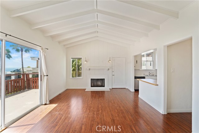 2821 Bayview Drive, Manhattan Beach, California 90266, 3 Bedrooms Bedrooms, ,2 BathroomsBathrooms,Residential,Sold,Bayview,SB20155622