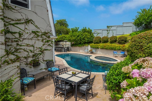 2112 Via Rivera, Palos Verdes Estates, California 90274, 4 Bedrooms Bedrooms, ,2 BathroomsBathrooms,Residential,Sold,Via Rivera,PV18200729