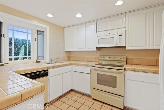 27947 Ridgecove Court, Rancho Palos Verdes, California 90275, 3 Bedrooms Bedrooms, ,1 BathroomBathrooms,Residential,Sold,Ridgecove,SB21126707