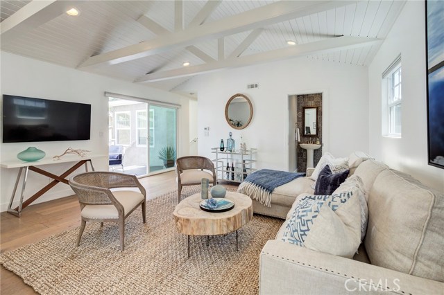 3528 Maple Avenue, Manhattan Beach, California 90266, 3 Bedrooms Bedrooms, ,2 BathroomsBathrooms,Residential,Sold,Maple,SB18217502