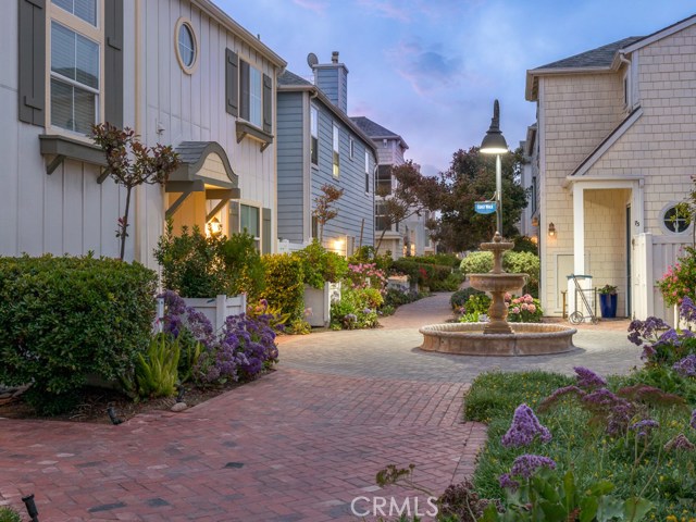 1800 Pacific Coast Highway, Redondo Beach, California 90277, 4 Bedrooms Bedrooms, ,2 BathroomsBathrooms,Residential,Sold,Pacific Coast,SB20149848