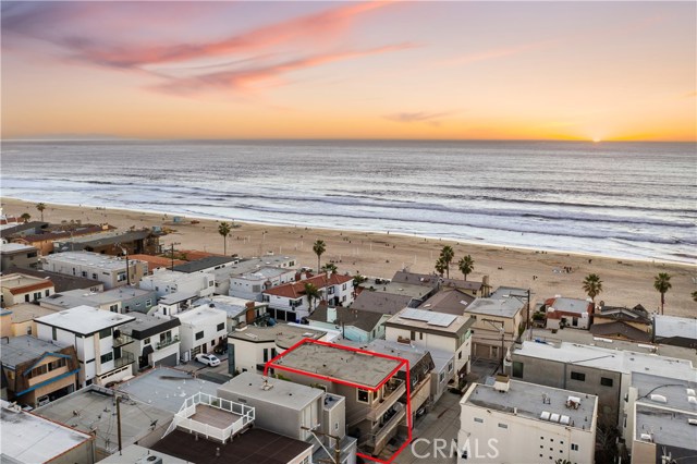 126 El Porto Street, Manhattan Beach, California 90266, 4 Bedrooms Bedrooms, ,4 BathroomsBathrooms,Residential,Sold,El Porto,SB21009548