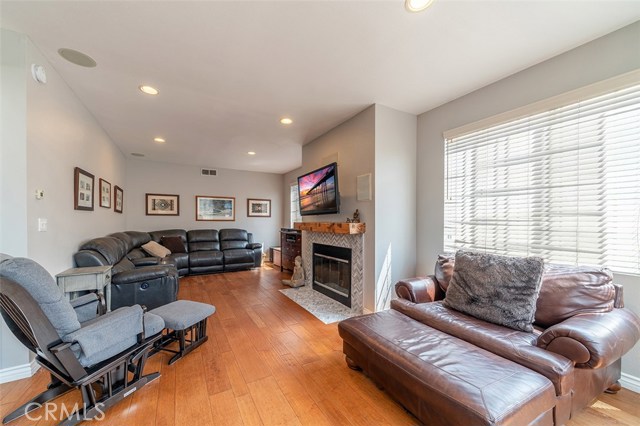 1913 Farrell Avenue, Redondo Beach, California 90278, 4 Bedrooms Bedrooms, ,3 BathroomsBathrooms,Residential,Sold,Farrell,SB18198460