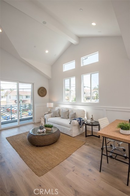 2104 Harriman Lane, Redondo Beach, California 90278, 4 Bedrooms Bedrooms, ,3 BathroomsBathrooms,Residential,Sold,Harriman,PV18101092