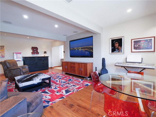 592 Via Almar, Palos Verdes Estates, California 90274, 4 Bedrooms Bedrooms, ,4 BathroomsBathrooms,Residential,Sold,Via Almar,SB21138248