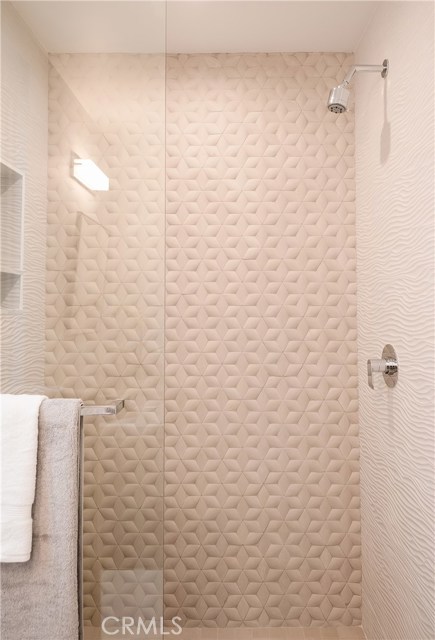 705 Crest Drive, Manhattan Beach, California 90266, 5 Bedrooms Bedrooms, ,2 BathroomsBathrooms,Residential,Sold,Crest,SB20098855