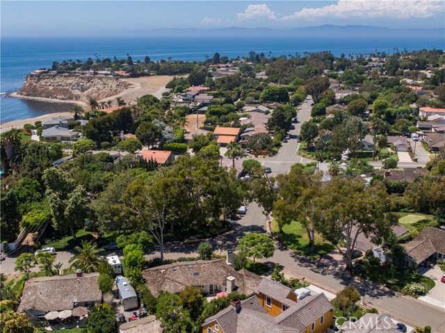 516 Via Pena, Palos Verdes Estates, California 90274, 3 Bedrooms Bedrooms, ,1 BathroomBathrooms,Residential,Sold,Via Pena,PV19179676