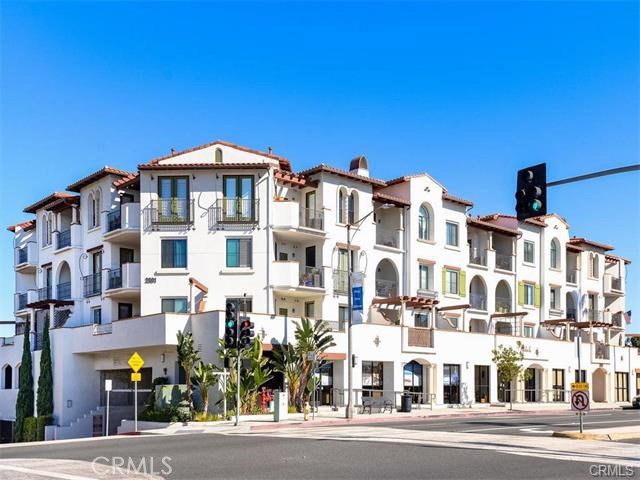 2001 Artesia Boulevard, Redondo Beach, California 90278, 1 Bedroom Bedrooms, ,1 BathroomBathrooms,Residential,Sold,Artesia,SB18075352