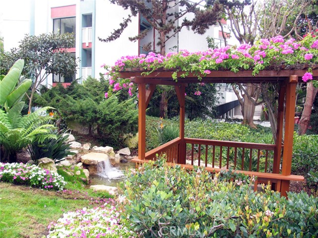 610 The Village, Redondo Beach, California 90277, 1 Bedroom Bedrooms, ,1 BathroomBathrooms,Residential,Sold,The Village,SB19252588